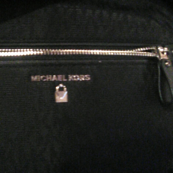 Backpack - Picture 8 of 8